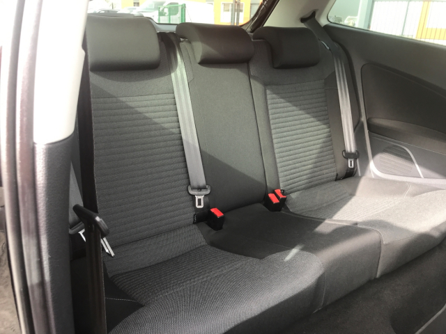 VOLKSWAGEN POLO V (5) 1.6 TDI - 90CH/5CV - 3 PORTES / 5 PLACES - 2012