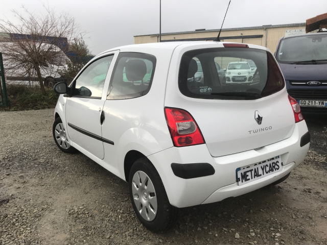 Renault Twingo II 1.2 LEV 16v - eco2 - 75CH / 4CV - 4 PLACES / 3 PORTES - 5 790 €