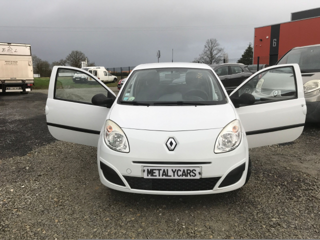 Renault Twingo II 1.2 LEV 16v - eco2 - 75CH / 4CV - 4 PLACES / 3 PORTES - 5 790 €