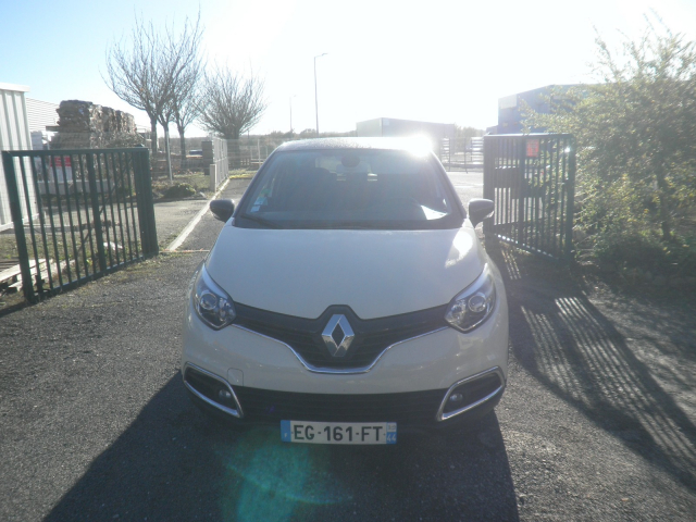 RENAULT CAPTUR 1.2 TCE FINITION INTENSE - EDC6 - 11 990 €