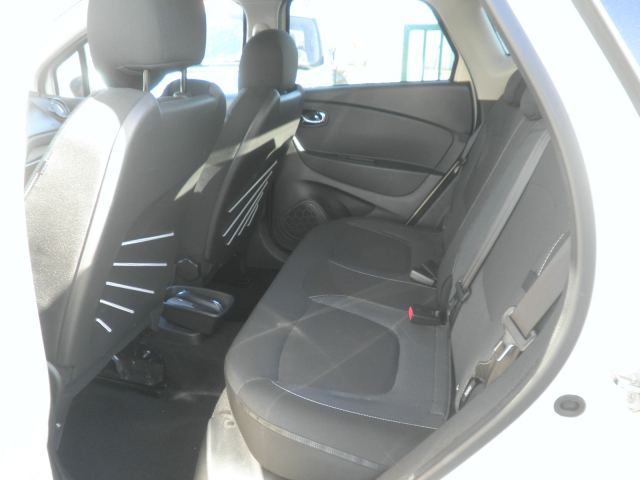 RENAULT CAPTUR 1.2 TCE FINITION INTENSE - EDC6 - 11 990 €