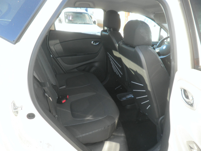 RENAULT CAPTUR 1.2 TCE FINITION INTENSE - EDC6 - 11 990 €