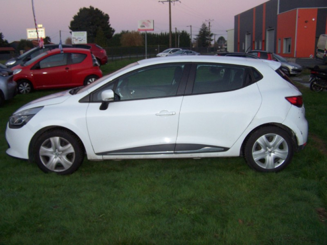 Renault Clio IV dCi 90 ECO² Zen - 5 PLACES / 5 PORTES