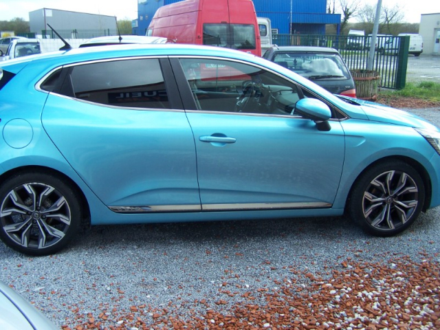 RENAULT CLIO 5 (V) 1.0 TCE 100 INTENS - 100 ch - 5 CV - 5 portes - 13 990€