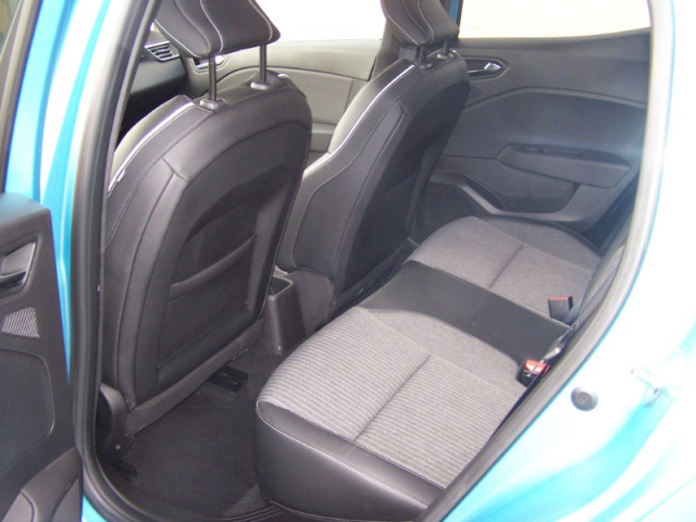 RENAULT CLIO 5 (V) 1.0 TCE 100 INTENS - 100 ch - 5 CV - 5 portes - 13 990€