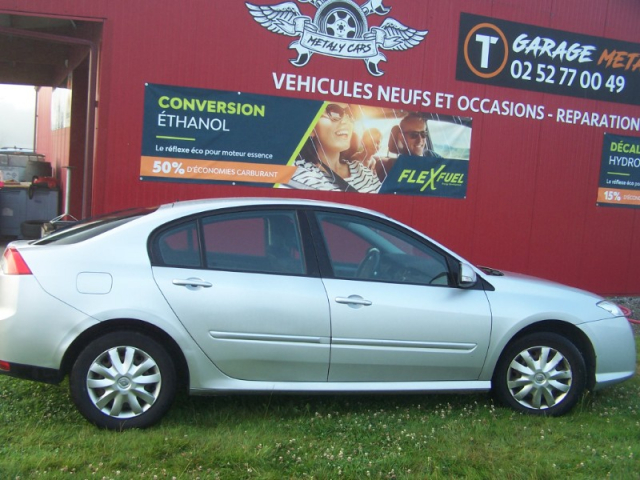 RENAULT LAGUNA III 2.0 DCI 130 DYNAMIQUE