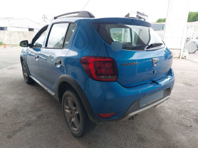DACIA SANDERO 0,9 TCE - ETHANOL - 90CH / 5 CV - 5 PLACES / 5 PORTES - 8 590€