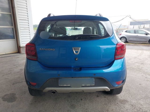 DACIA SANDERO 0,9 TCE - ETHANOL - 90CH / 5 CV - 5 PLACES / 5 PORTES - 8 590€