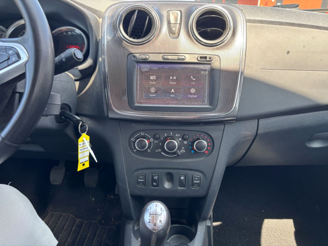 DACIA SANDERO 0,9 TCE - ETHANOL - 90CH / 5 CV - 5 PLACES / 5 PORTES - 8 590€