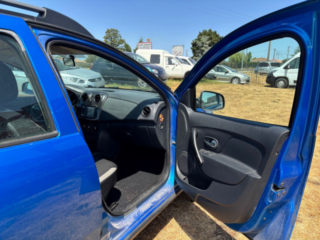DACIA SANDERO 0,9 TCE - ETHANOL - 90CH / 5 CV - 5 PLACES / 5 PORTES - 8 590€