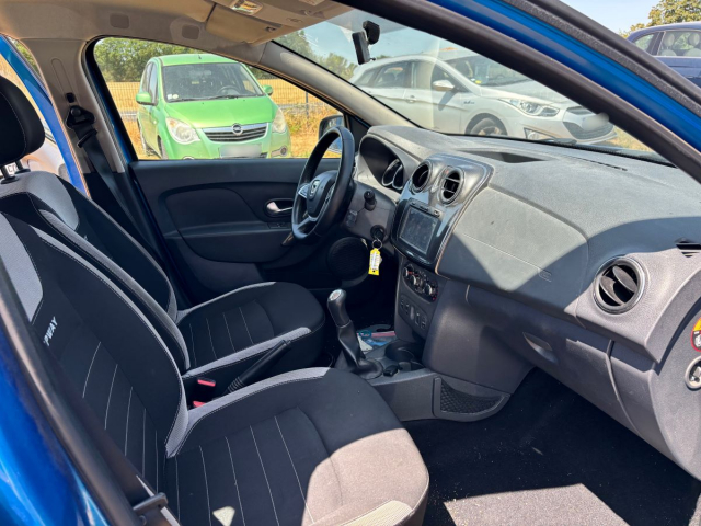 DACIA SANDERO 0,9 TCE - ETHANOL - 90CH / 5 CV - 5 PLACES / 5 PORTES - 8 590€