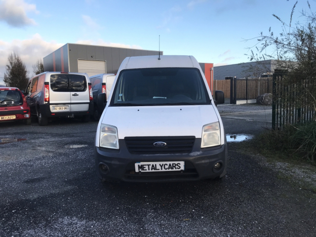 FORD TRANSIT CONNECT 1.8 DI DIESEL - 75CH / 6CV - 2 PLACES/ 4 PORTES - 6 500 €