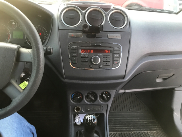 FORD TRANSIT CONNECT 1.8 DI DIESEL - 75CH / 6CV - 2 PLACES/ 4 PORTES - 6 500 €