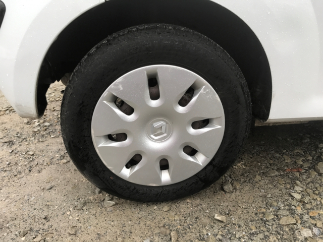 Renault Twingo II 1.2 LEV 16v - eco2 - 75CH / 4CV - 4 PLACES / 3 PORTES 