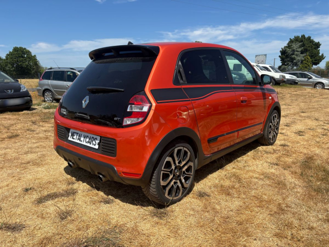 RENAULT TWINGO 0.9 TCE  ESSENCE  - 109 CH / 6 CV - 4 PLACES - 5 PORTES - 6 990 €