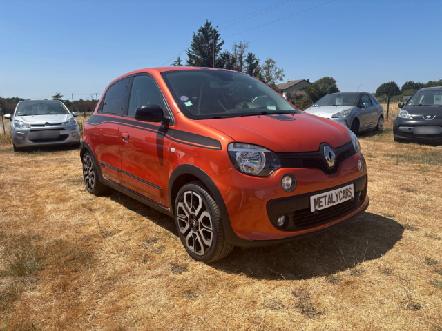RENAULT TWINGO 0.9 TCE  ESSENCE  - 109 CH / 6 CV - 4 PLACES - 5 PORTES - 6 990 €