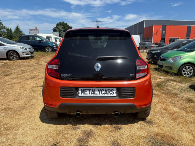 RENAULT TWINGO 0.9 TCE  ESSENCE  - 109 CH / 6 CV - 4 PLACES - 5 PORTES - 6 990 €