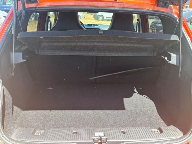 RENAULT TWINGO 0.9 TCE  ESSENCE  - 109 CH / 6 CV - 4 PLACES - 5 PORTES - 6 990 €