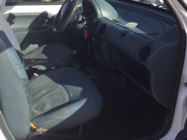 Renault Kangoo 1.2 - 58 CH / 6 CV -  5 places - CT OK - 1 990 €