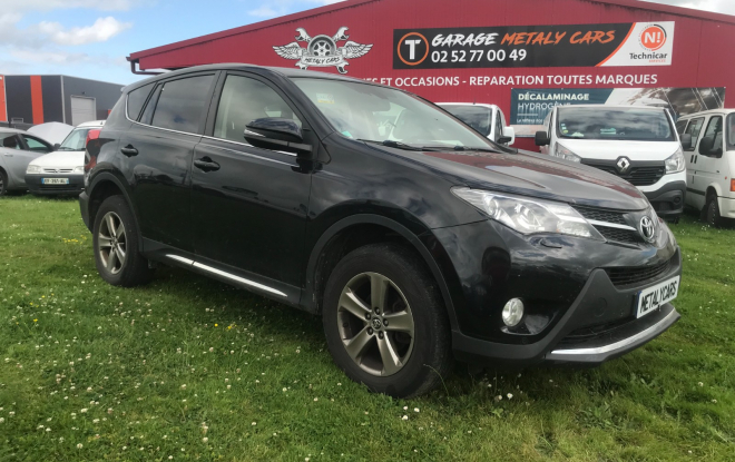 TOYOTA RA4  LOUNGE - 150 CH / 8 CV - 5 PLACES - 11 500€